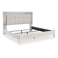 Ashley Furniture Queen bed with LED LIGHTS new in box