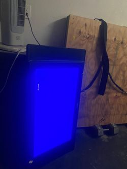Flat screens 2 for 50