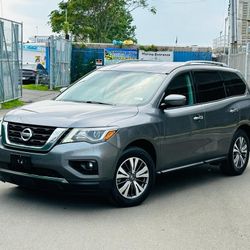 2017 Nissan Pathfinder 4x4 SV