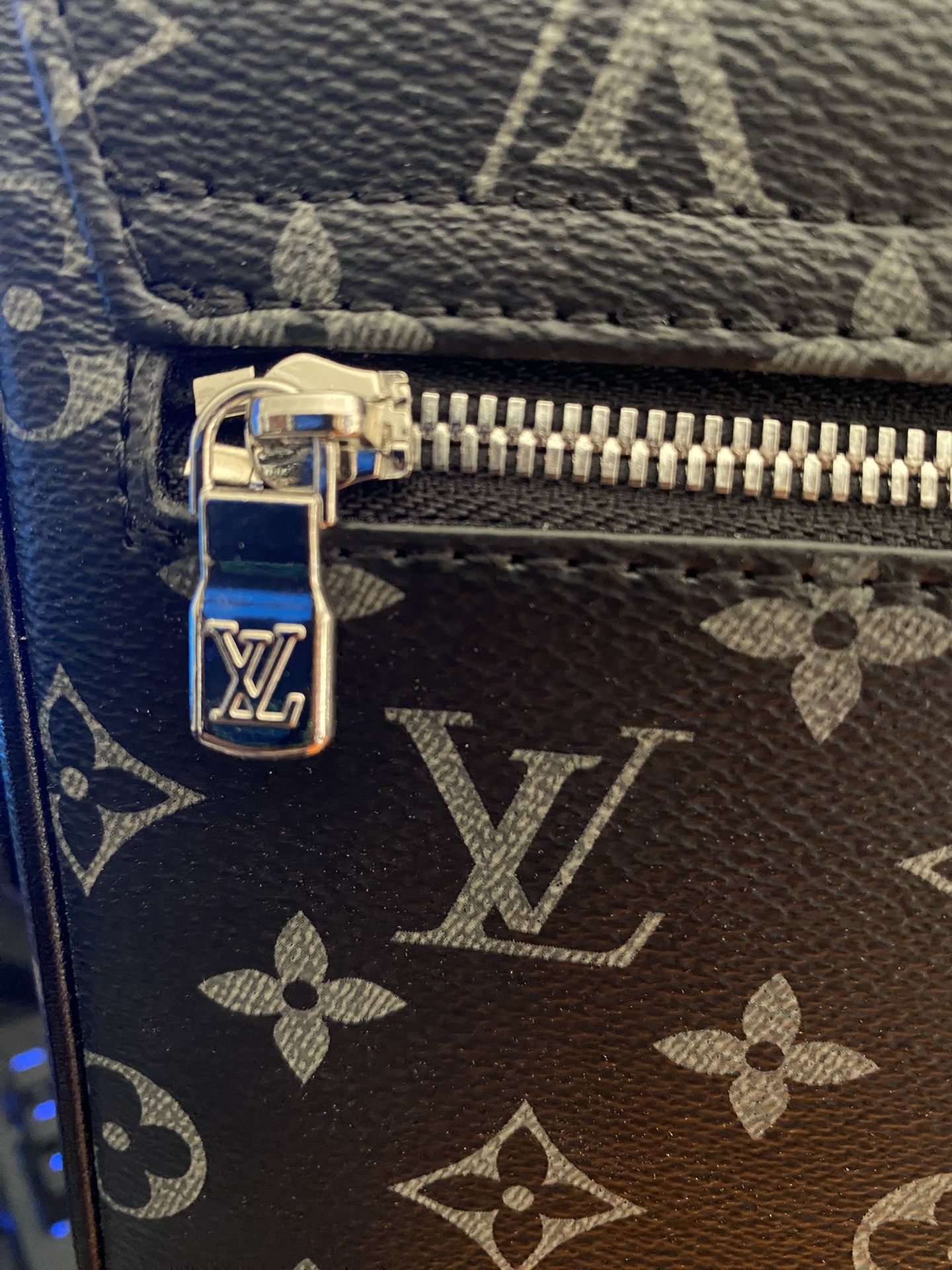 Louis Vuitton DistrictPM