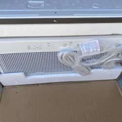 LG 8,000 BTU, 115 Volts, Window Smart Air Conditioner Cools 350 sq. ft. with Remote, WiFi Enabled and Dehumidifier in White