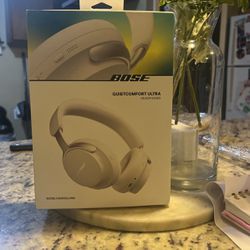 NEW BOSE Quietcomfort ultra Headphones 