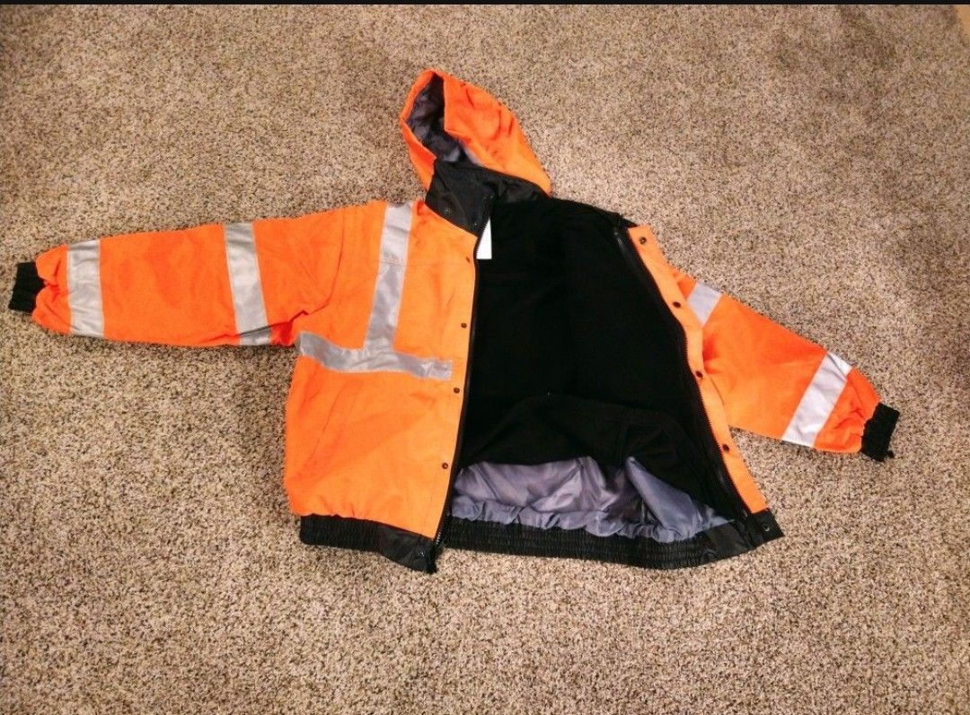 Men's Insulated Waterproof Jacket Large π