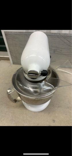 KitchenAid Artisan white stand mixer
