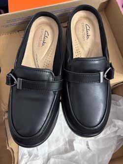 Clarks shoe size 7