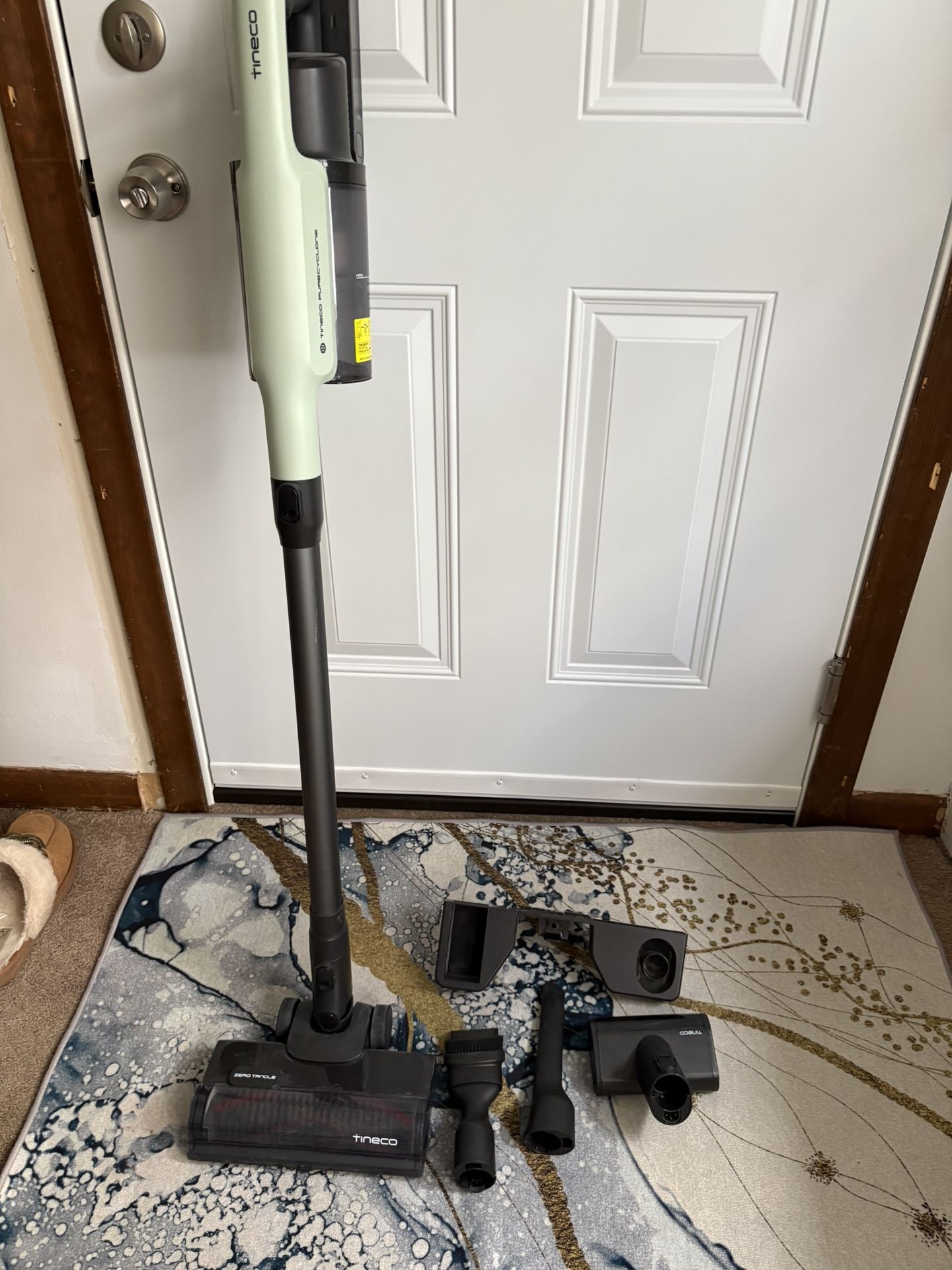 Tineco Go pet Cordless Vacuum With Attachments