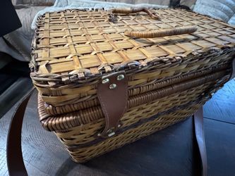 Vintage Dragon Ocean Wicker Picnic Set - Modern Farmhouse Cottagecore Style