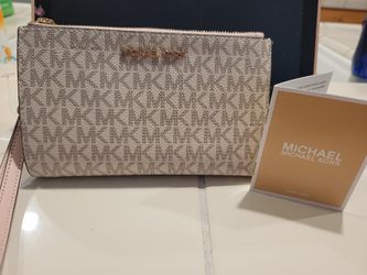 Michael Kors Wallet NEW!*$45 If Pick Up Today Or Tomorrow!*