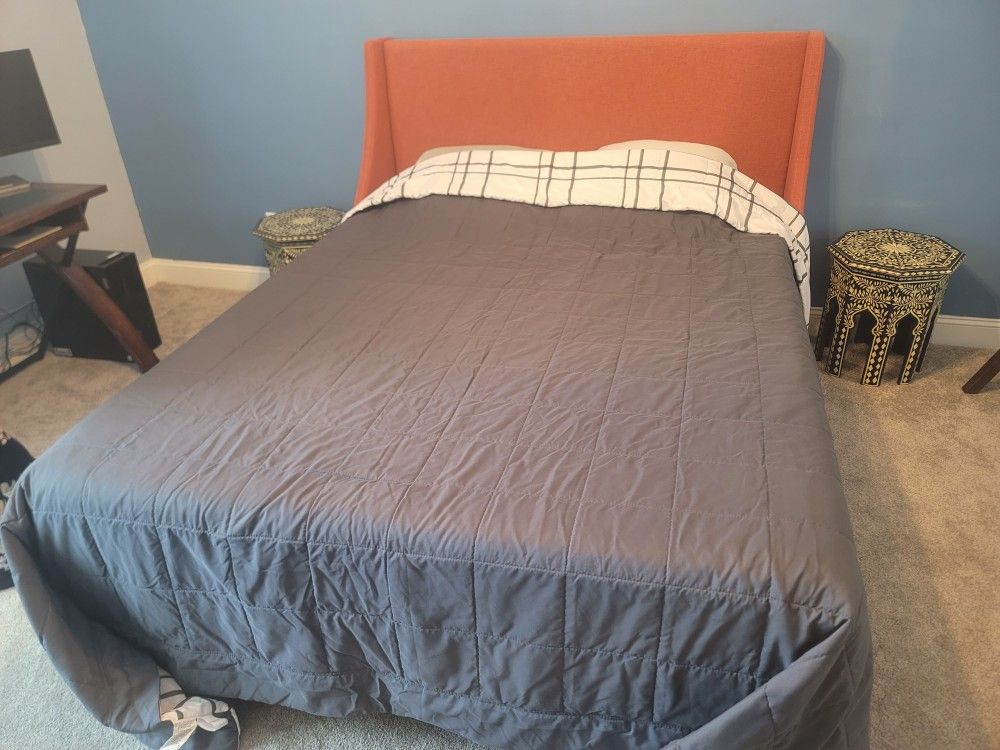 Queen Size FIRM Mattress And Bed Frame Head Board
