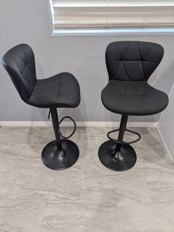 Pair of practically new Bar stools