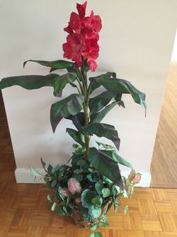 Floral basket