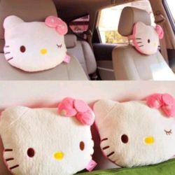 A Set Of  Hello Kitty Car Neck Pillow