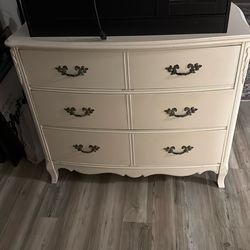 3 drawers chest