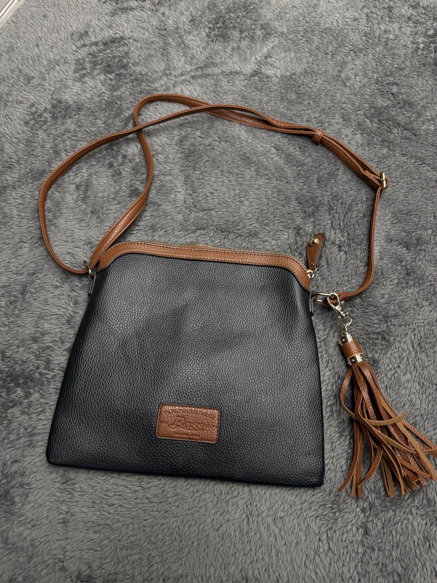 Bass Cross Body Purse in good shape!