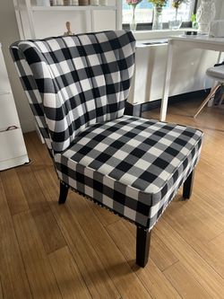 Black & White Buffalo Check Accent Chair.