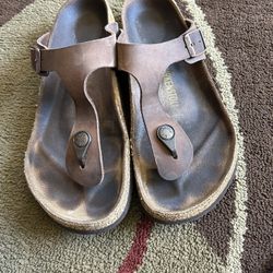 Birkenstock’s Size 39 Womans 