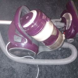 KENMORE CANISTER VACCUUM
