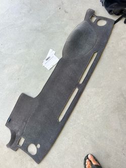 Toyota Tacoma 2016-2017 dash cover