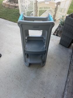 Toddler tower