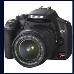 Excellent Condition Canon EOS Rebel XSi SLR Digital Camera Kit, Carrying Case and Accessories 