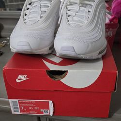 Nike Air Max 7Y
