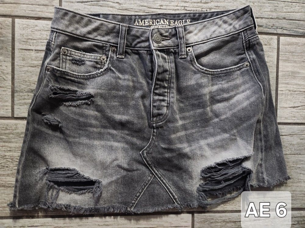 American Eagle Skirts Size 6