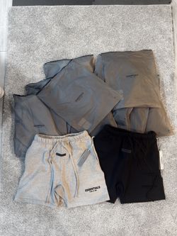 |Black| Essential shorts