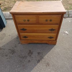 Nice Condition 3 Drawer Dresser