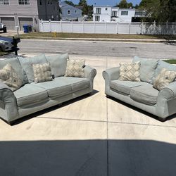 Fabric Couch and Loveseat - FREE DELIVERY 🚛