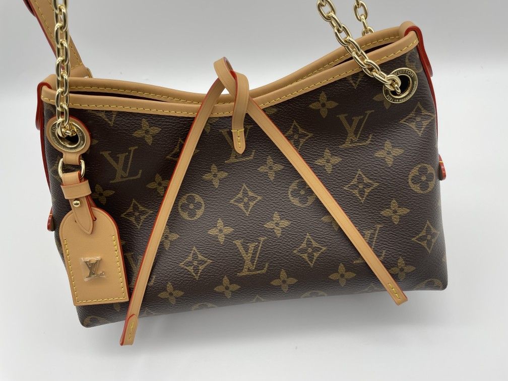 Women's Louis Vuitton Shoulder Bag