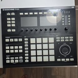 Maschine Studio Black Previous Generation