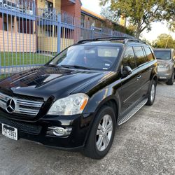 Mercedes Benz GL-class