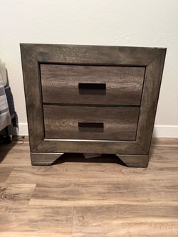 2 Drawer Nightstand