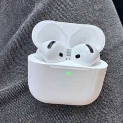 Apple AirPods 4 - Warranty Included