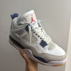 Jordan 4s retro SP ‘Navy’