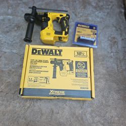 Dewalt 12v 9/16 Rotary Hammer Battery 3.0 New 