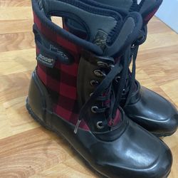 Bogs Sidney Plaid Boots 