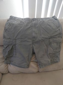LEVIS CARGO SHORTS GREY SZ 40