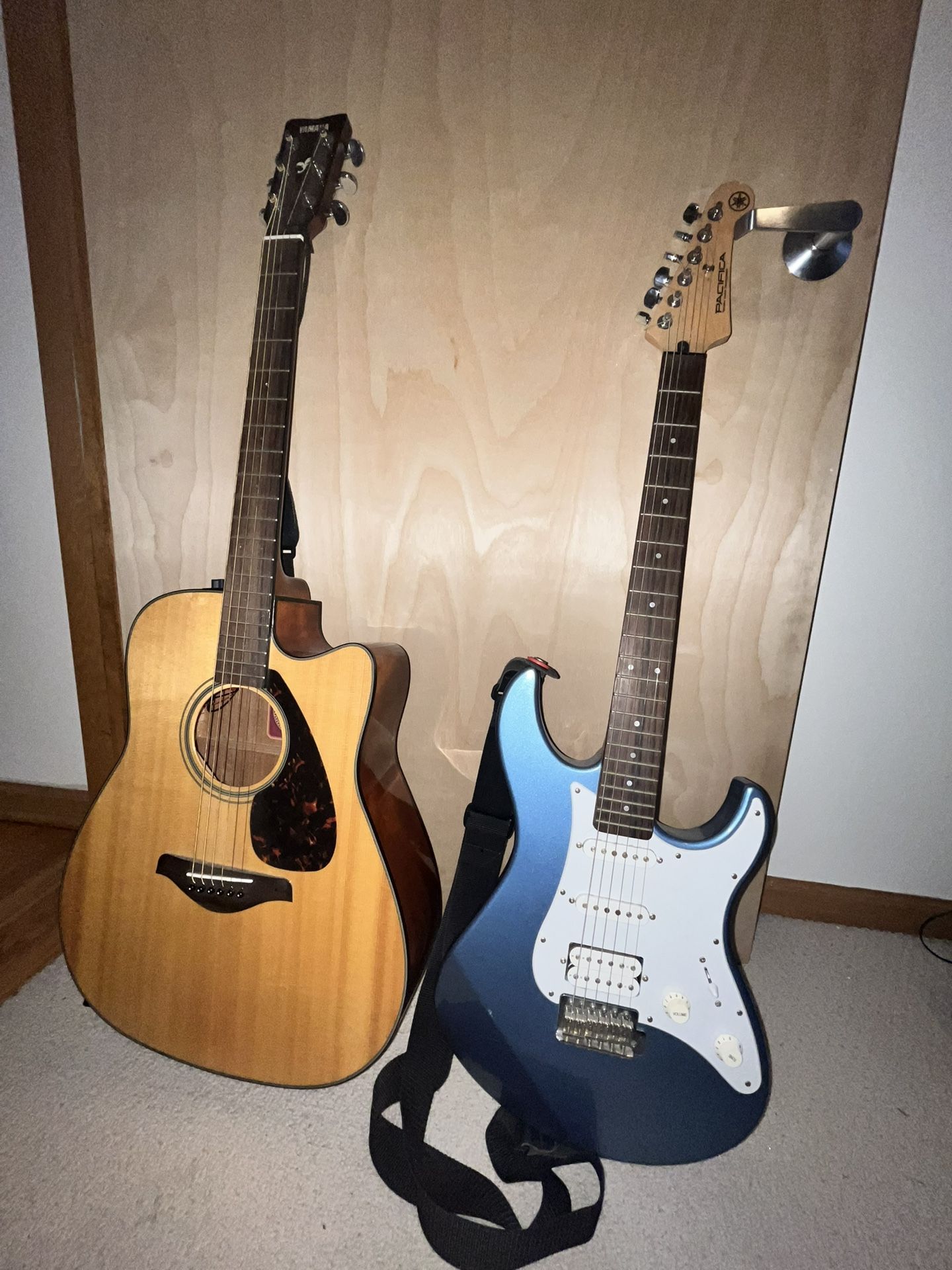  Used Yamaha Acoustic Electric Guitars Pacifica FGX700SC 