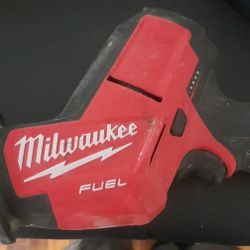 Milwaukee Fuel M12 Hackzall