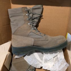 Military Boots 