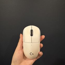 Logitech - PRO X SUPERLIGHT Lightweight Wireless Optical Gaming Mouse with HERO 25K Sensor - Wireless - White