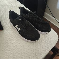 Under Armour (Check Description)