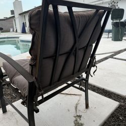 Set Of 4 Chairs $25