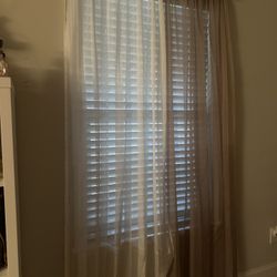 Curtains With Rod. 