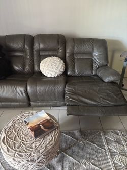 Recliner sofa