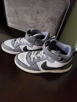 Boys Nike Shoes Size 1
