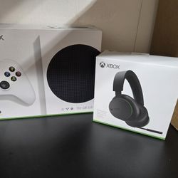 Microsoft Xbox Series S with headset