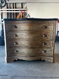4-Drawer Dresser