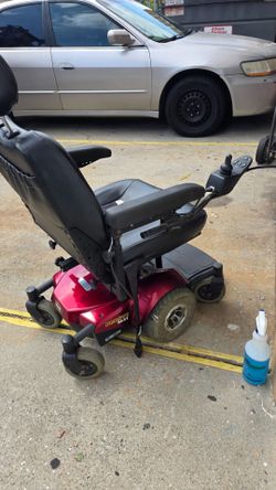 Invacare Pronto M41 Power Wheelchair